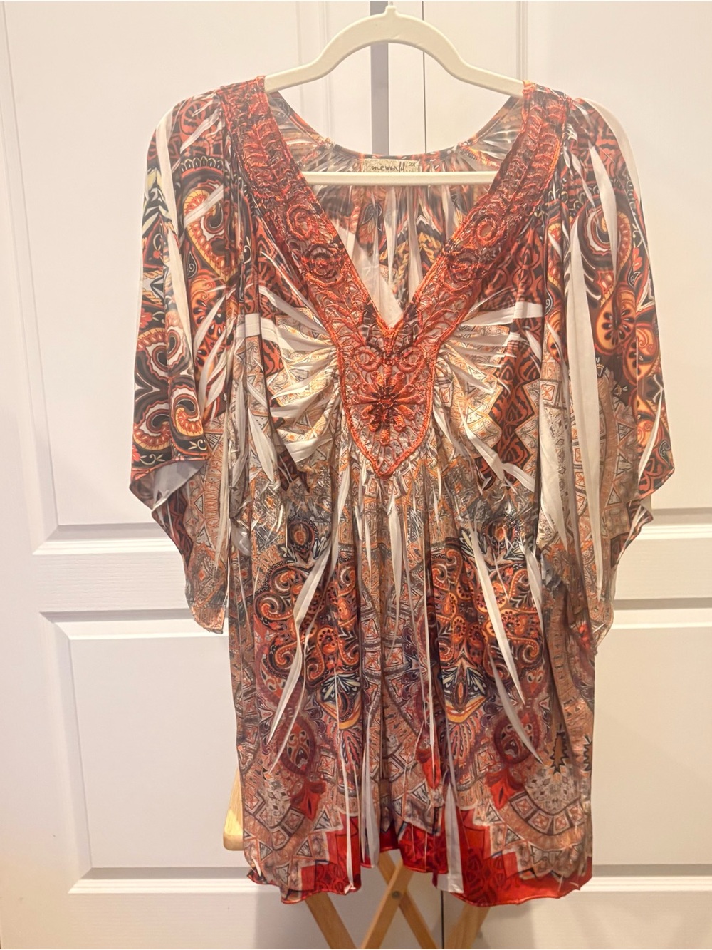One World 2X Tunic Blouse Bohemian Embellished V-Neck Batwing Sleeve 2X.